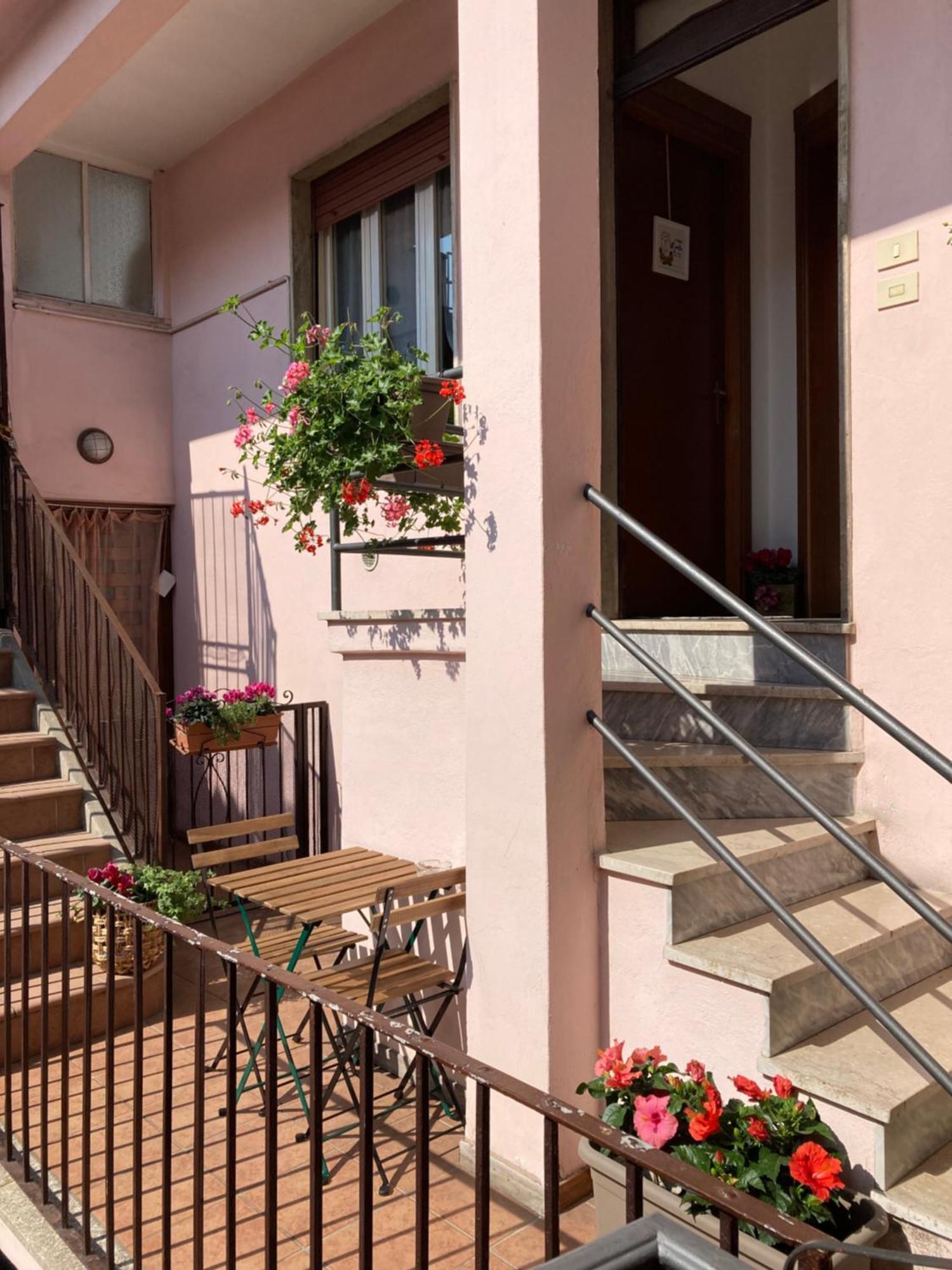 Casa Mirella Apartamento Lovere Exterior foto